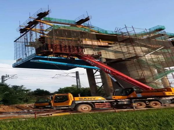 伊通吊车_里建东盟开发区吊车出租都有哪些?